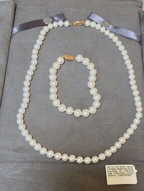 Certified cultured freshwater Pearls, 14k Gold Clasps, Necklace And Bracelet